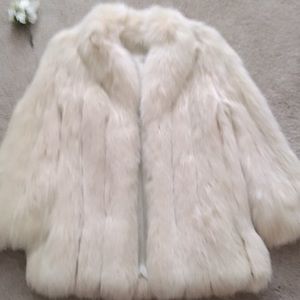 Vintage,  Genuine Pearl Fox Fur Jacket. Size Small Good Condition!
